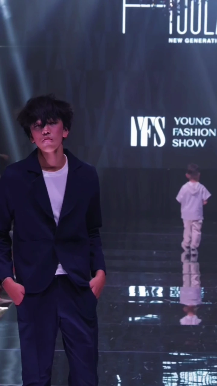 Live runway